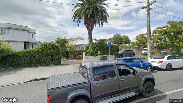 3/9 Meadowbank Road