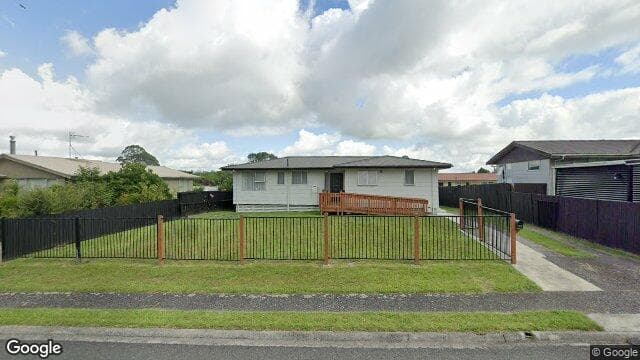 21 Lancaster Crescent