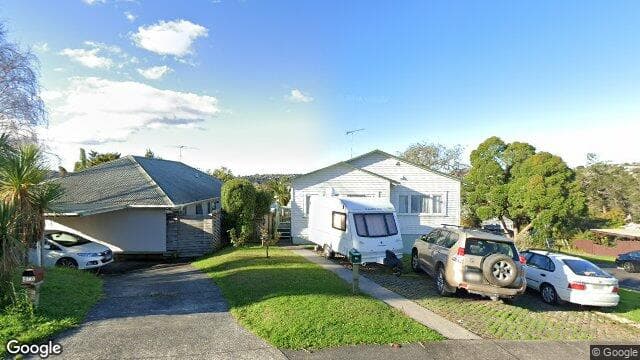 37A Lysander Crescent