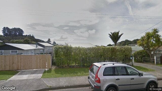 8 Kaitawa Crescent