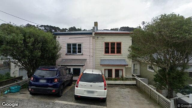 2/152 Hanson Street