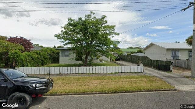 19 Oak St