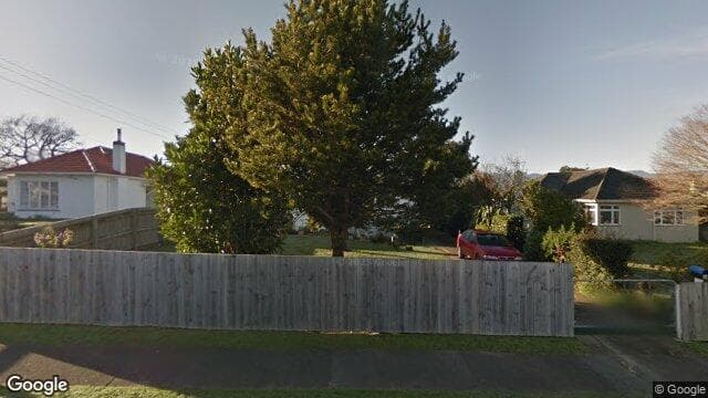 Street view of 98 Weraroa Road