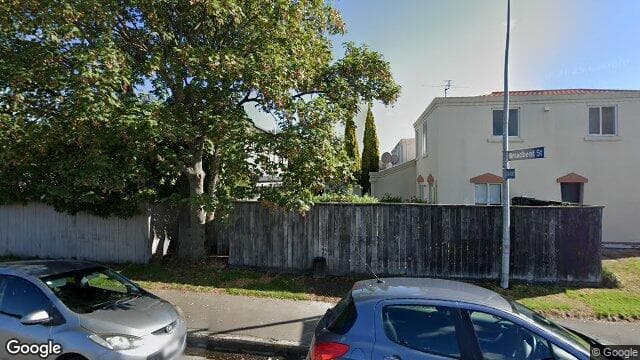 66D Peverel Street