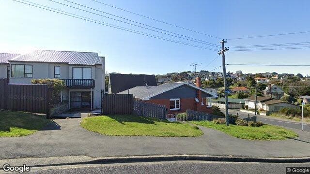 Street view of 93 Dunrobin Street