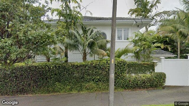 30 Sarsfield Street
