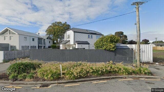 Street view of 2/32 Avalon Street