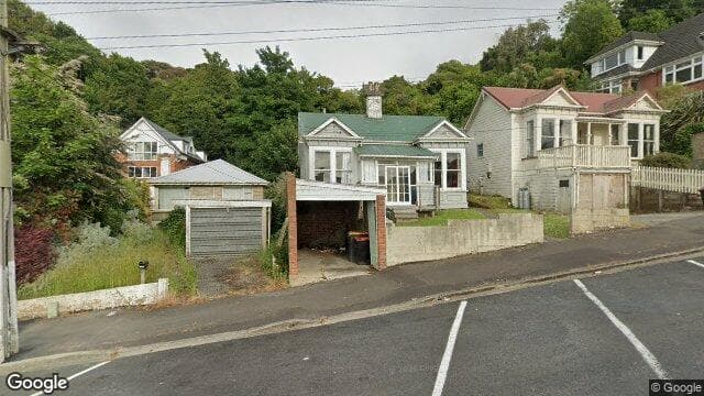 Street view of 118 Queen Street