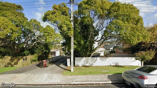 Street view of 20 Dallinghoe Crescent