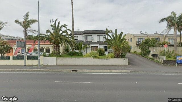 2/226 Green Lane West