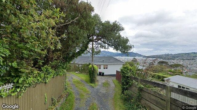18 Earls Road