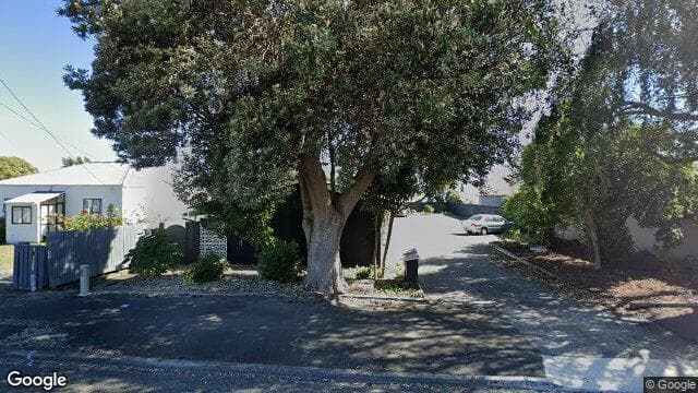 Street view of 17 Keith St