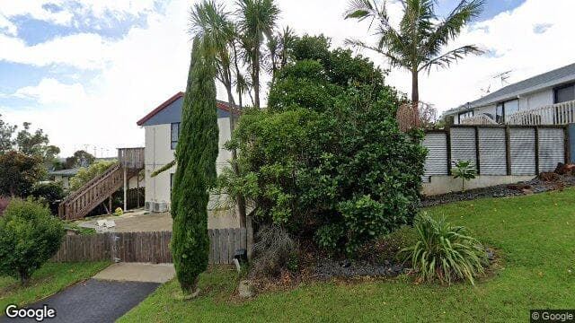1/2B Grenadine Place