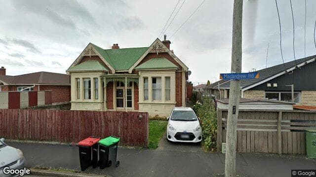 Street view of 2/131 Macandrew Road