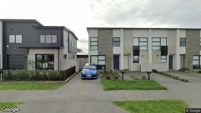 22 Riria Crescent