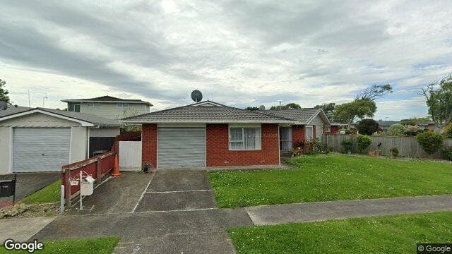 15 Tabak Crescent