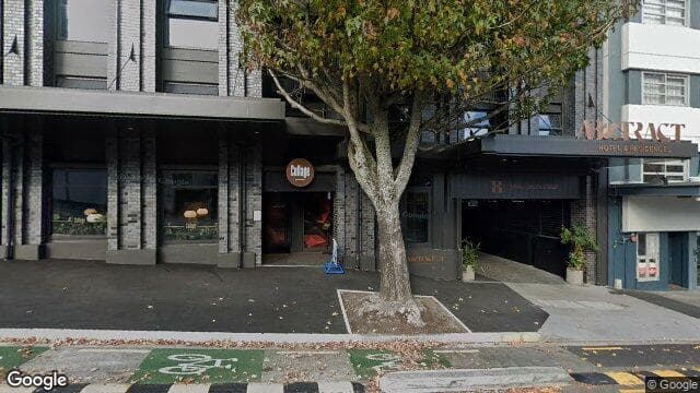 305/8 Upper Queen Street