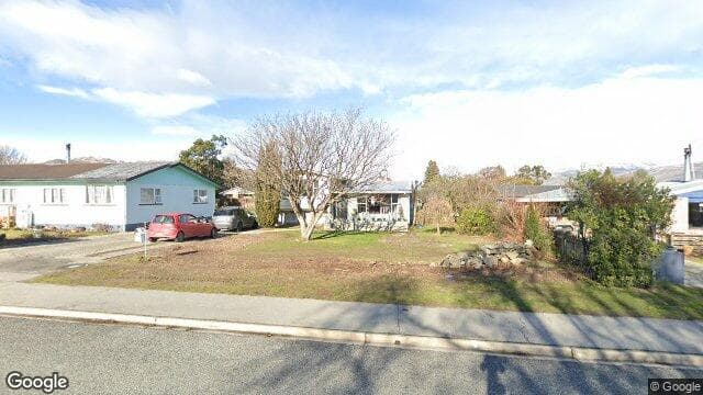 Street view of 104 Molyneux Avenue