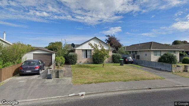 Street view of 55 Oakley Cres