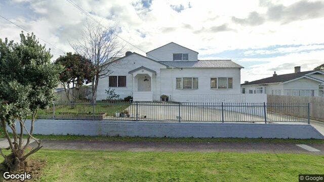 33C Hillcrest Road
