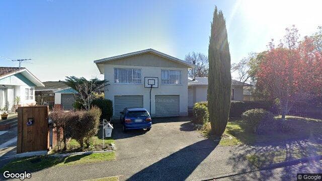 Street view of 17 Fergusson Street
