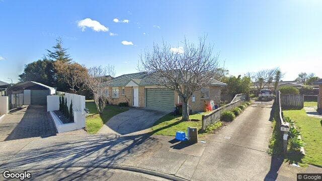 83 Romana Crescent