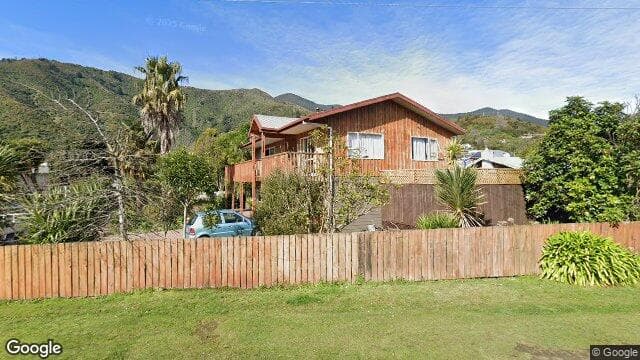 Street view of 260B Waikawa Rd