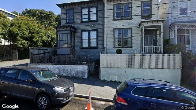 18 Russell Terrace