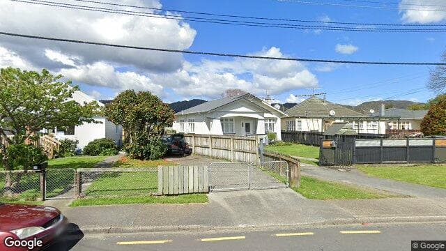 14 Athlone Cres