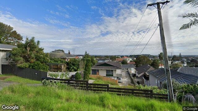 2/273A Hillsborough Road