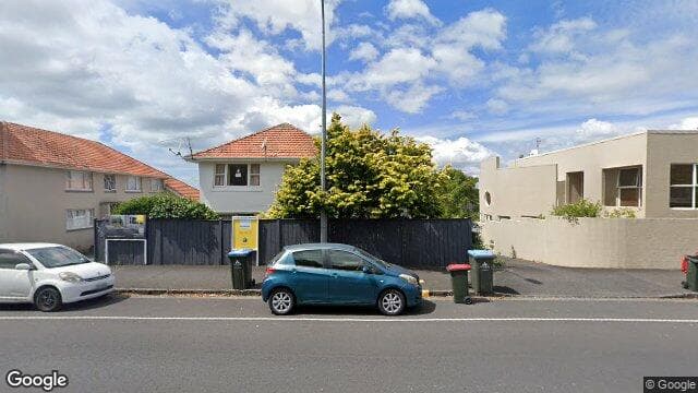 2/129 Victoria Avenue