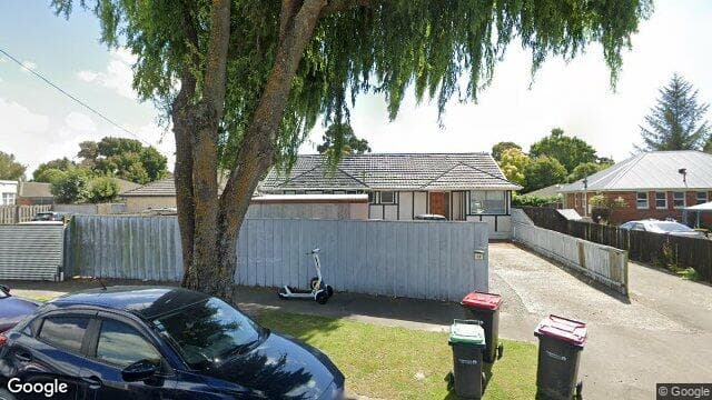 20 Karamu St