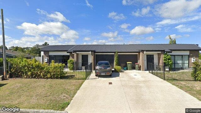 Street view of 2/33 Saxbys Rd