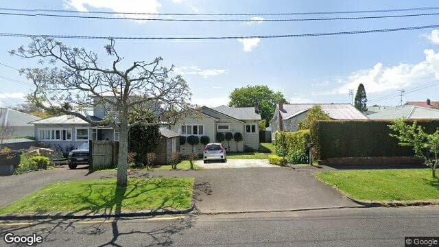 47 Saint Albans Avenue
