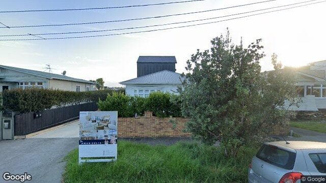 Street view of 17 Walmer Road