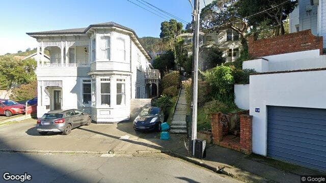 1/17 Portland Crescent