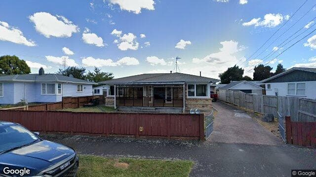 33 Hendon Road