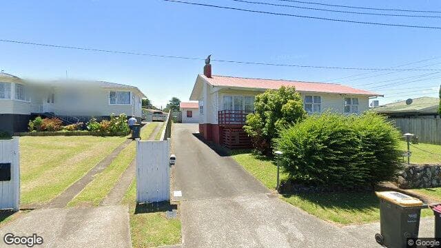 3A Whitley Crescent