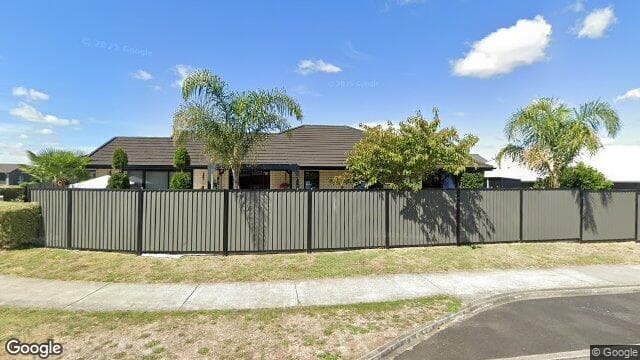 4 Ladeira Place