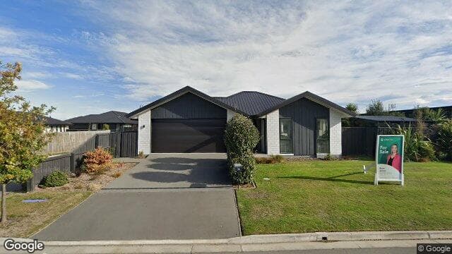 36 Oaks Drive
