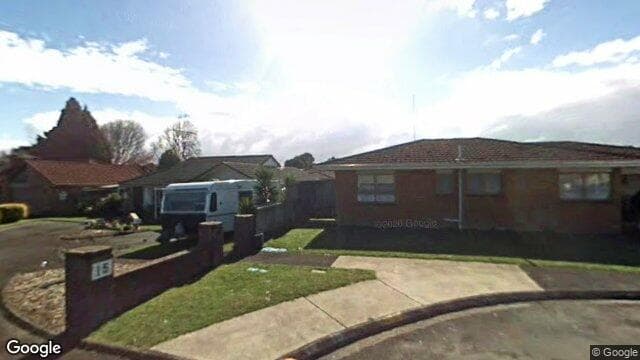1/6B Youngs Road