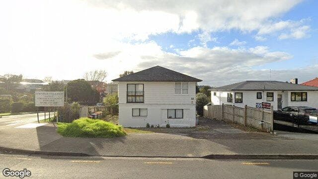 153 White Swan Road