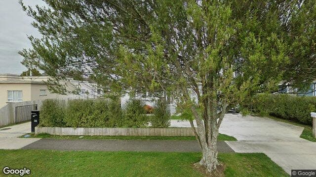 34 Farmers Road