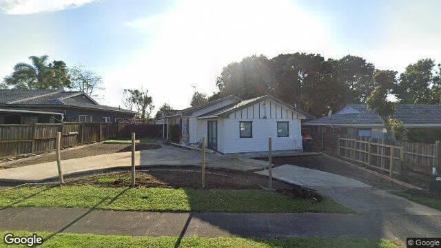 32 Cascades Road