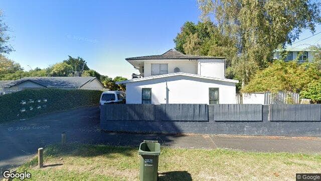 4/10 Oneill Street