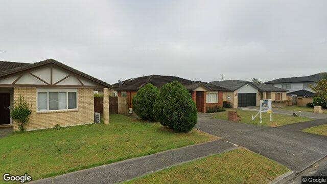 7 Middlefield Drive