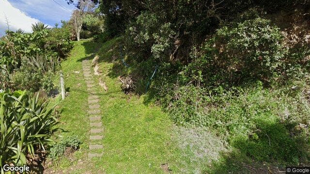 23 Cave Road