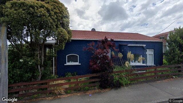 Street view of 21 Signal Hill Road