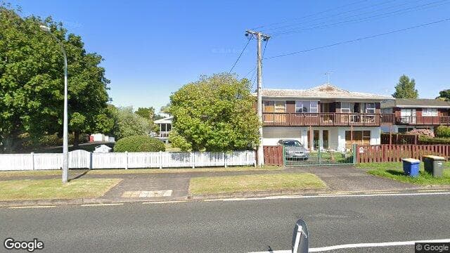 Street view of 3/25A Beach Road