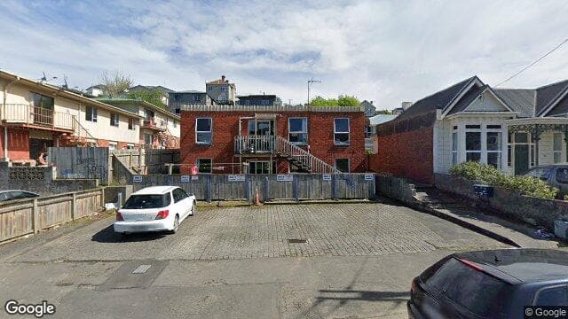 Street view of 2/102 Harbour Terrace